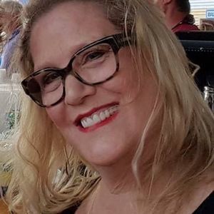 Meet your Posher, Sharon